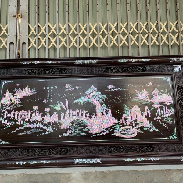 Tranh Vinh quy bái tổ khảm ốc đỏ lửa, vàng chanh